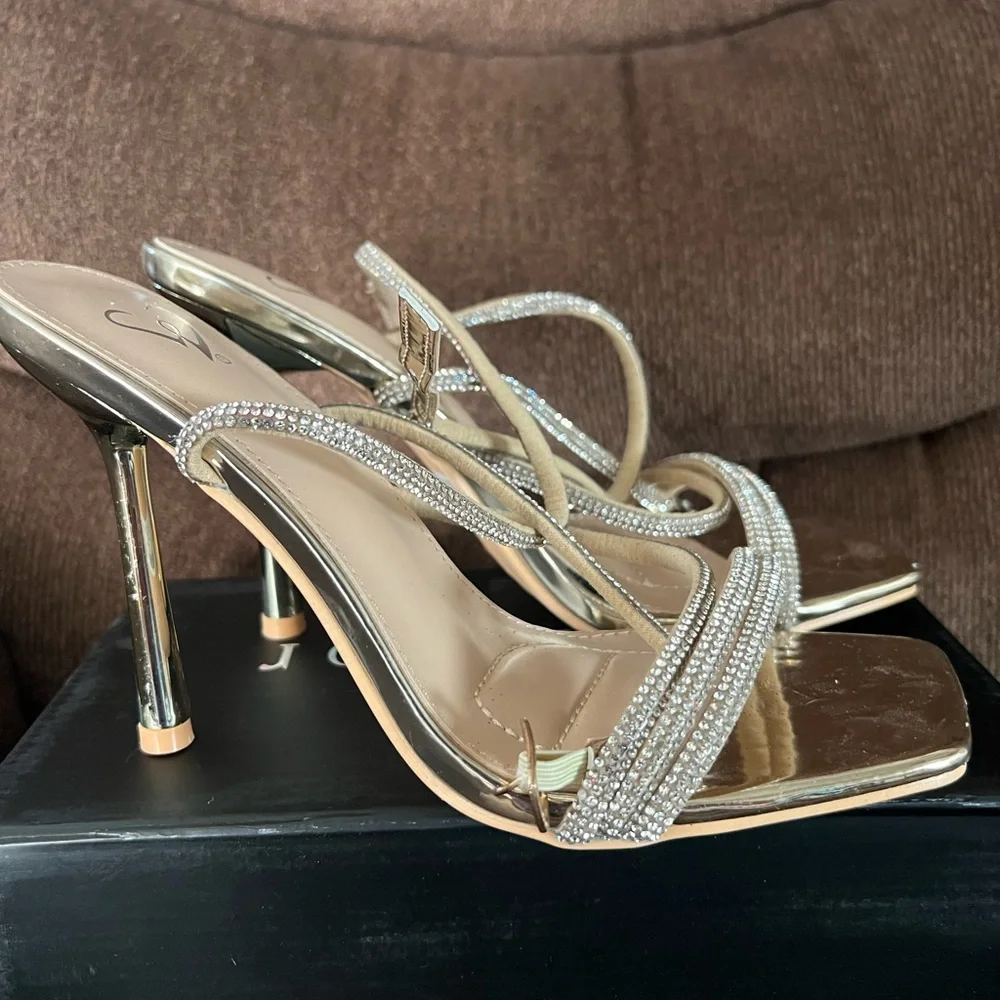 Windsor Gold Narala  Stiletto Heels - Picture 6 of 8